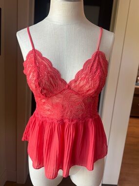 Y2K Victorias Secret Lace & Pleated Spaghetti Strap Camisole | Coral Pink | SZ M